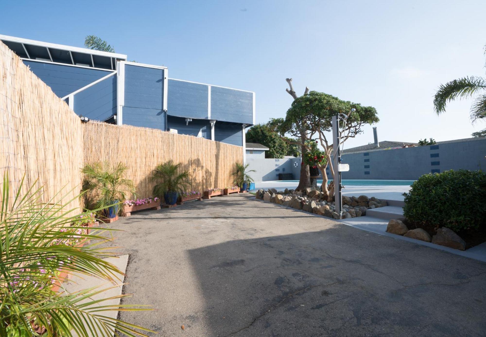 * - The Leucadia Beach Grotto - * An Encinitas Gem Exterior photo