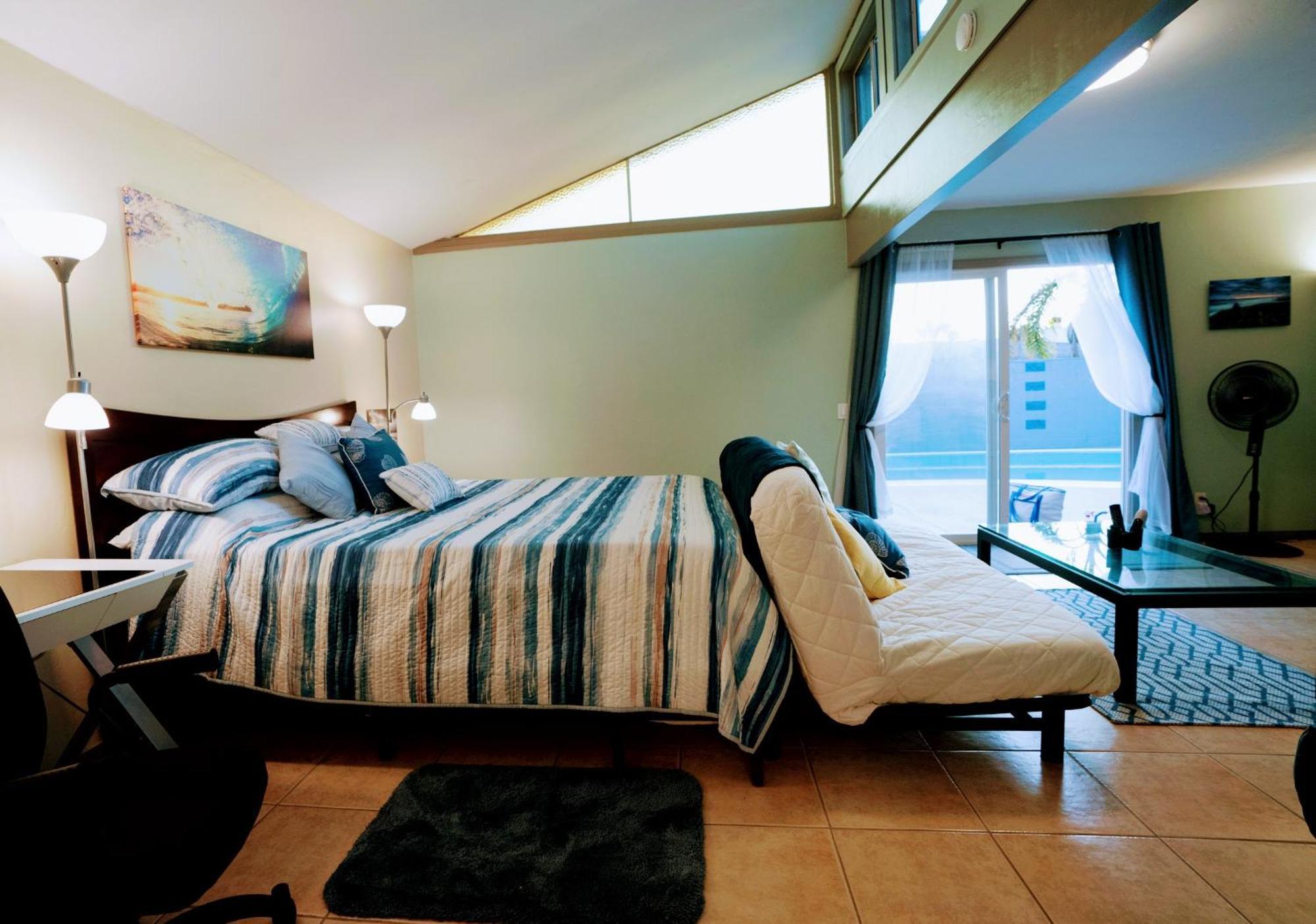 * - The Leucadia Beach Grotto - * An Encinitas Gem Exterior photo